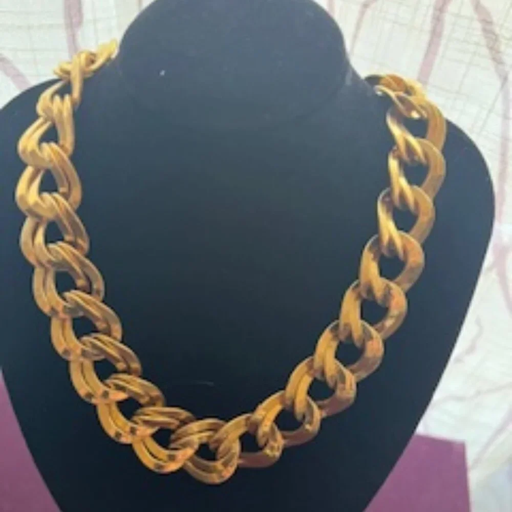 Vintage Monet gold-tone double curb link chain necklace. - Picture 1 of 3